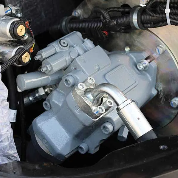 Mali bager R57 PRO – hidraulična pumpa poznatog proizvođača