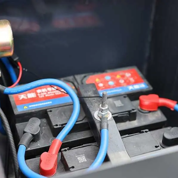 Rough terrain forklift R550 – long-life battery