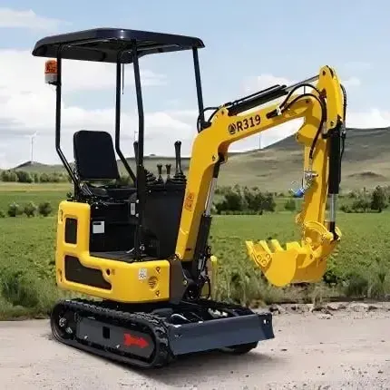 Mini bager R319 na terenu