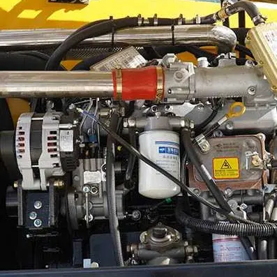 Teleskopski utovarivač RH84 – Yuchai motor YCD4J22T-125